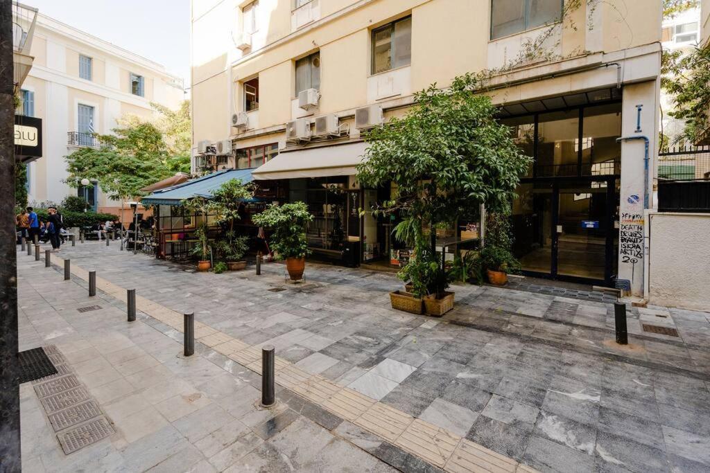 Modern Two Level Apartment In The Heart Of Athens Ngoại thất bức ảnh